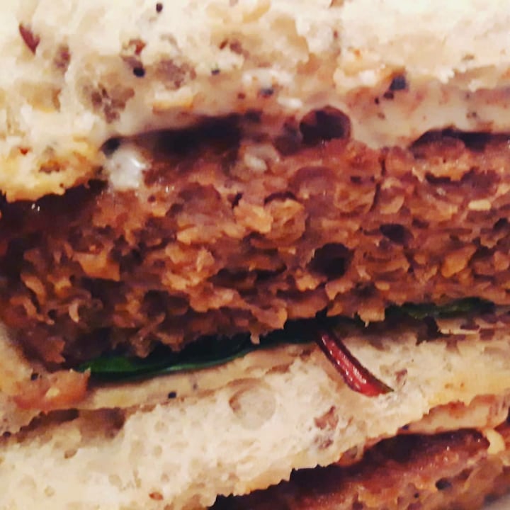 review photo of Beyond Meat Beyond Burger Plant-Based Burger 19g shared by @govganjackson on 27 Apr 2021 - review