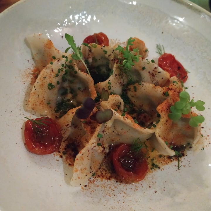 photo of Fonzo, cosy eatery Dumplings shared by @ornitorrincavegana on  13 Nov 2022 - review