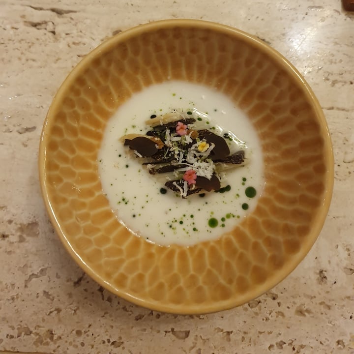 photo of Nouri 7 course vegan dinner shared by @shrizzle on  15 Nov 2020 - review