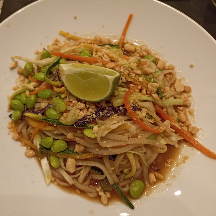 photo of Hops Beerstrò Vegan Pad Thai shared by @martabiason on  29 Apr 2022 - review