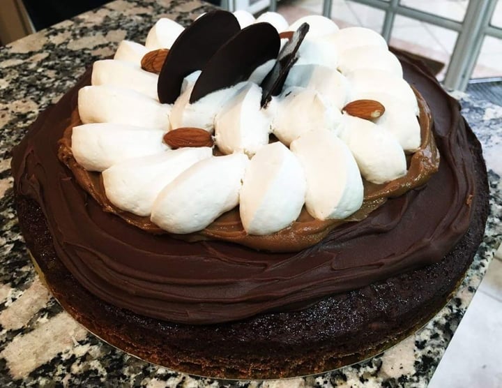 photo of Sablêe Vegana Torta de dulce de leche y crema shared by @kndyd on  11 Oct 2019 - review