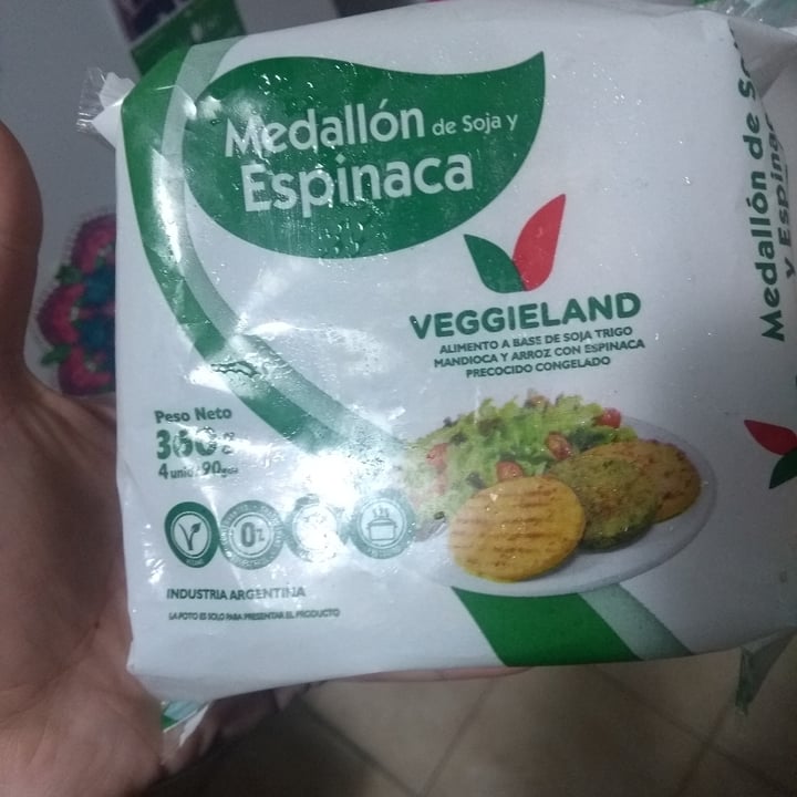 review photo of Veggieland Medallon de Soja y Espinaca shared by @noefracchia on 15 Sep 2022 - review
