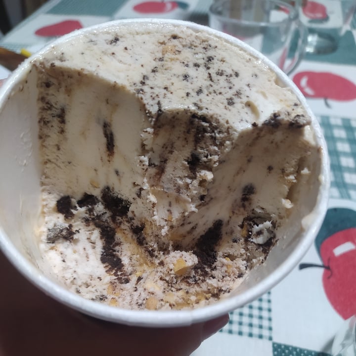 review photo of Vemondo Gelato Peanutbutter & Cookies shared by @annabi on 14 Aug 2022 - review