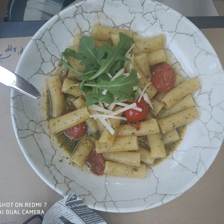 review photo of Aromatic Restaurant penne con pesto de anacardo shared by @marihania on 14 Jul 2022 - review