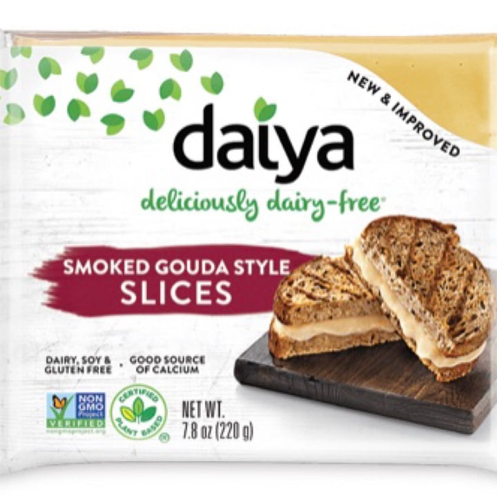 photo of Daiya Smoked Gouda Style Slices shared by @gassia on  09 Dec 2021 - review