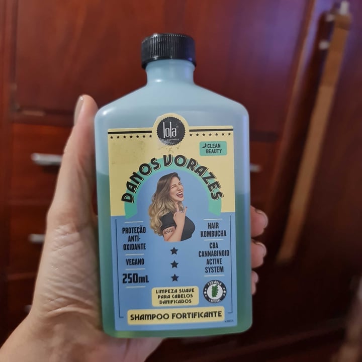 photo of Lola Cosmetics Danos Vorazes Shampoo Fortificante shared by @adrival on  16 Apr 2022 - review