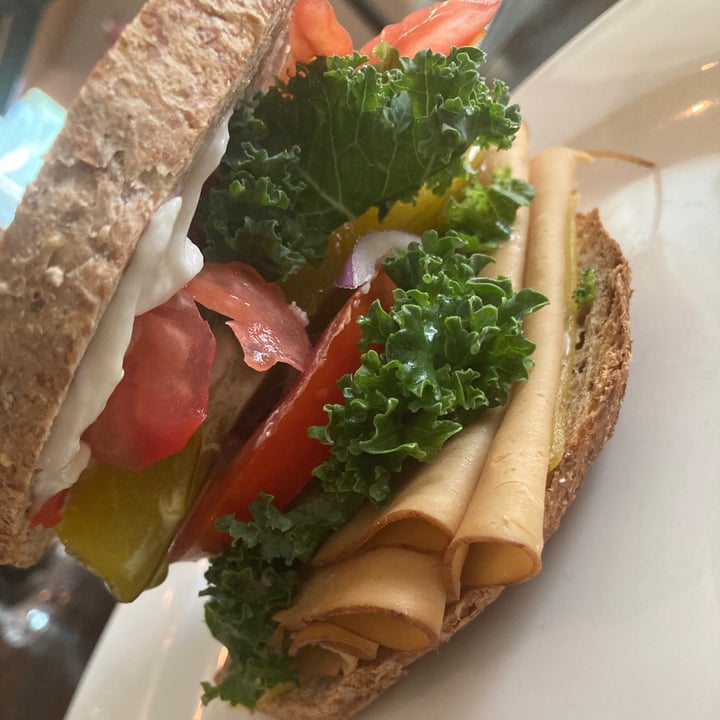 photo of Tofurky Plant Based Deli Slices Hickory  Smoked shared by @aprilb08 on  18 Aug 2020 - review