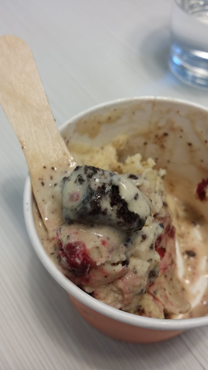photo of Kind Kones Black Forest Ice Cream shared by @yamspotatoes on  16 Apr 2019 - review