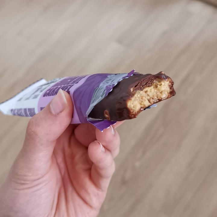 photo of Misfits Plant based Chocolate Caramel protein bar shared by @annamango on  09 Jun 2021 - review