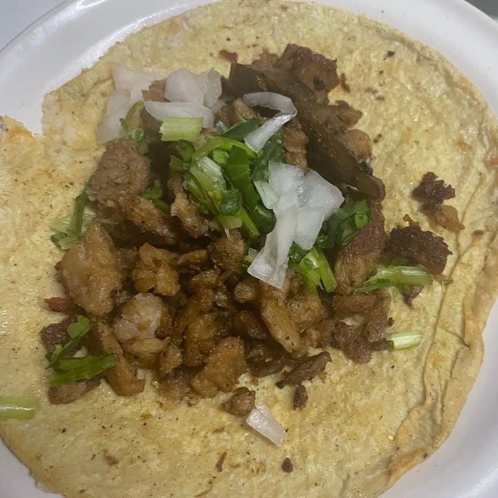 photo of VG PIZZA Taco bistek de soya shared by @janethz on  24 Jun 2022 - review