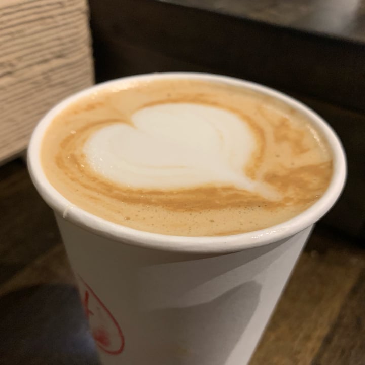 photo of Hopscotch Coffee Cappuccino shared by @jeremytheape on  15 Jul 2022 - review