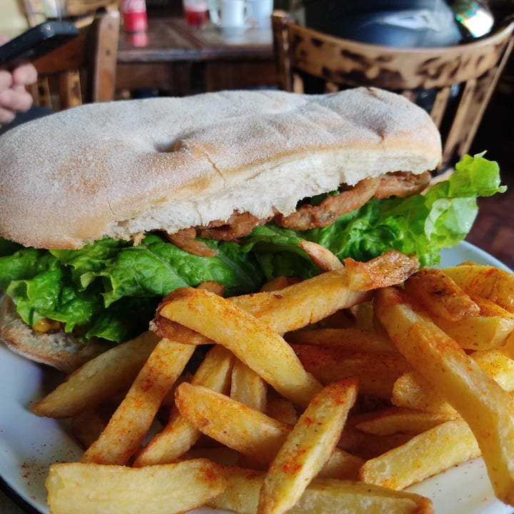 photo of SHIPIBO Bistro Amazonico Sandwich de no pollo shared by @titarruski10 on  10 Jul 2021 - review