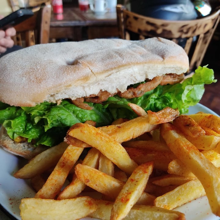 review photo of SHIPIBO Bistro Amazonico Sandwich de no pollo shared by @titarruski10 on 10 Jul 2021 - review
