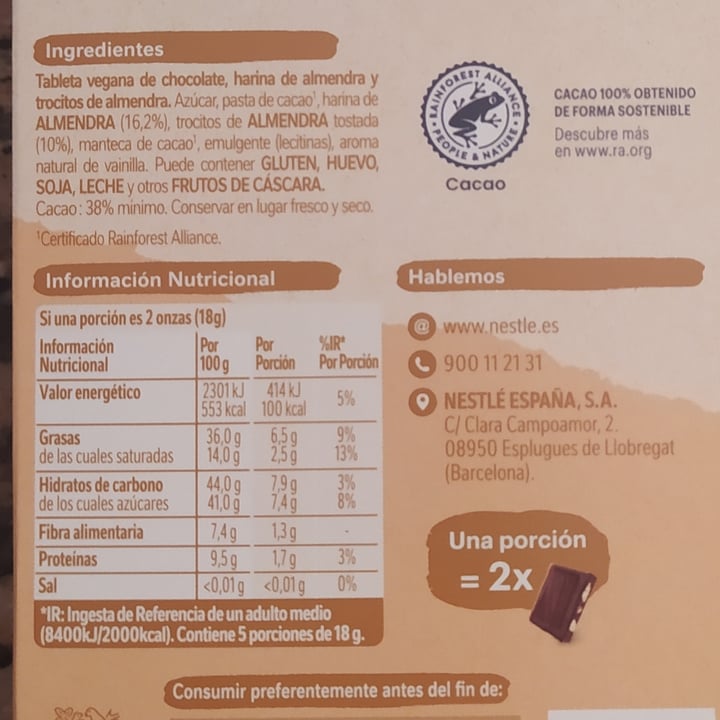 photo of Nestlé chocolate con almendras shared by @josuune on  04 Nov 2022 - review