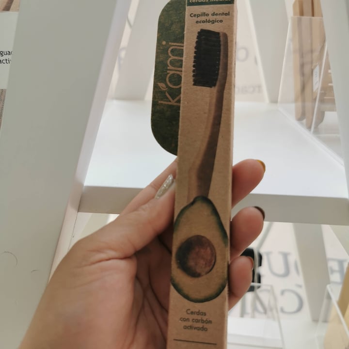 review photo of Kami Cepillo dental ecológico shared by @andreadk on 16 May 2022 - review