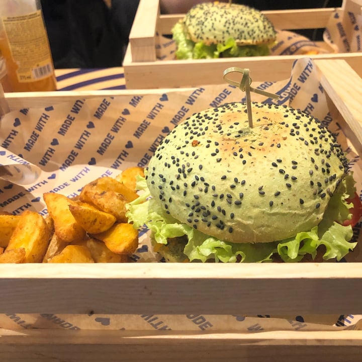 photo of Flower Burger Elf Burger shared by @al25 on  29 Dec 2021 - review