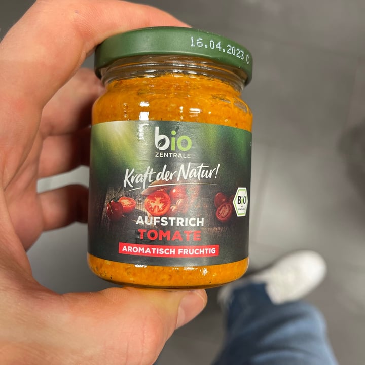 review photo of Bio Zentrale Aufstrich Tomate shared by @julesdarules on 25 Jun 2021 - review