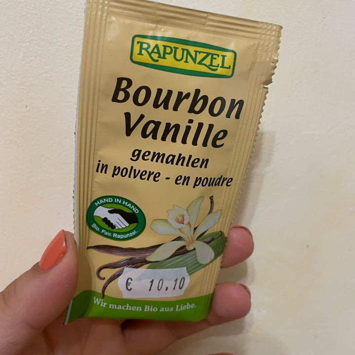 review photo of Rapunzel Vanille bourbon shared by @monica19 on 13 Jun 2022 - review
