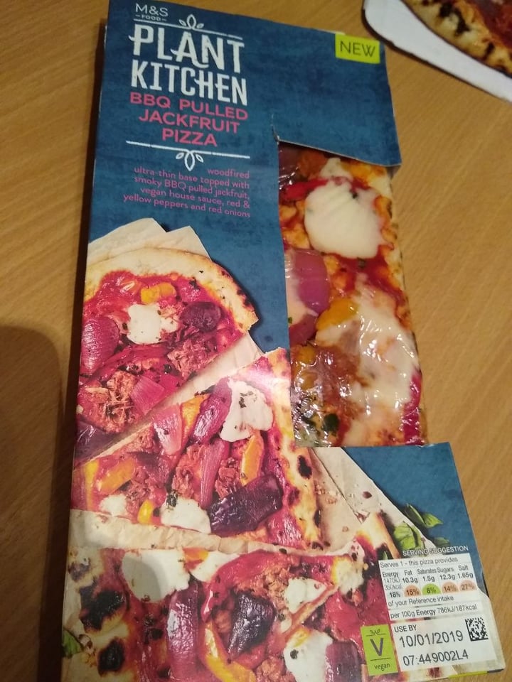 review photo of Plant Kitchen (M&S) BBQ Pulled Jackfruit Pizza shared by @cocosmomma on 15 Mar 2019 - review