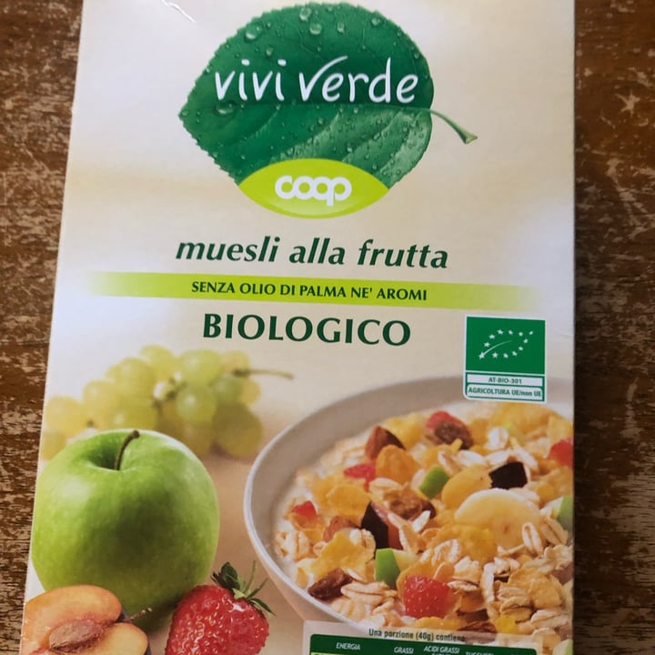photo of Vivi Verde Coop Muesli alla frutta shared by @laurabambi on  08 Jun 2022 - review