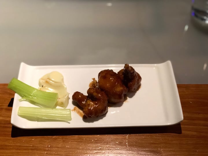 photo of Bravocados Cauliflower wings shared by @maggiehertzberg on  15 Feb 2019 - review