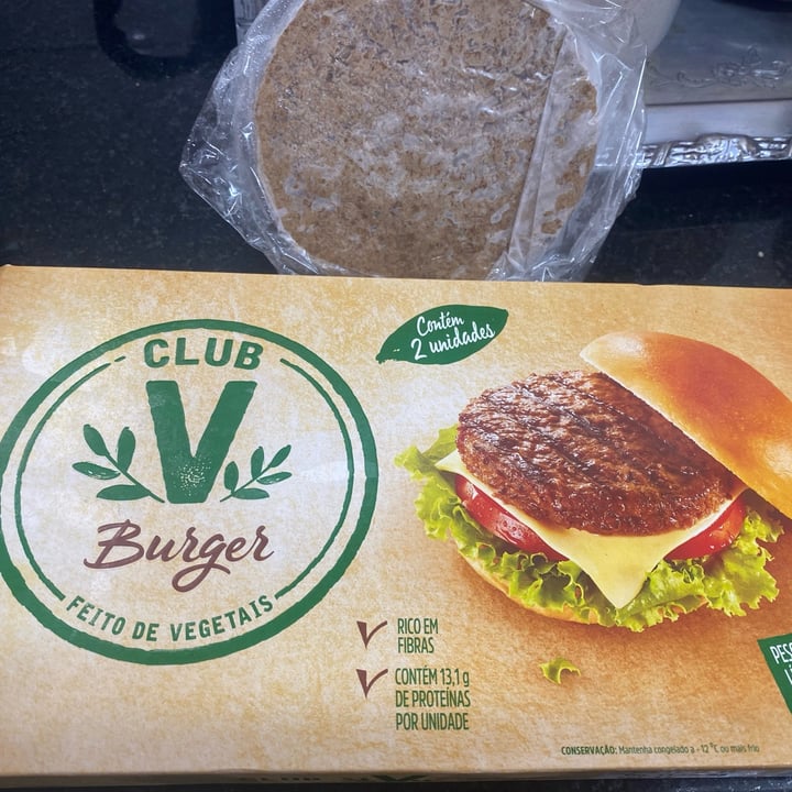 review photo of Club V Club v burger shared by @grazy13 on 02 May 2022 - review