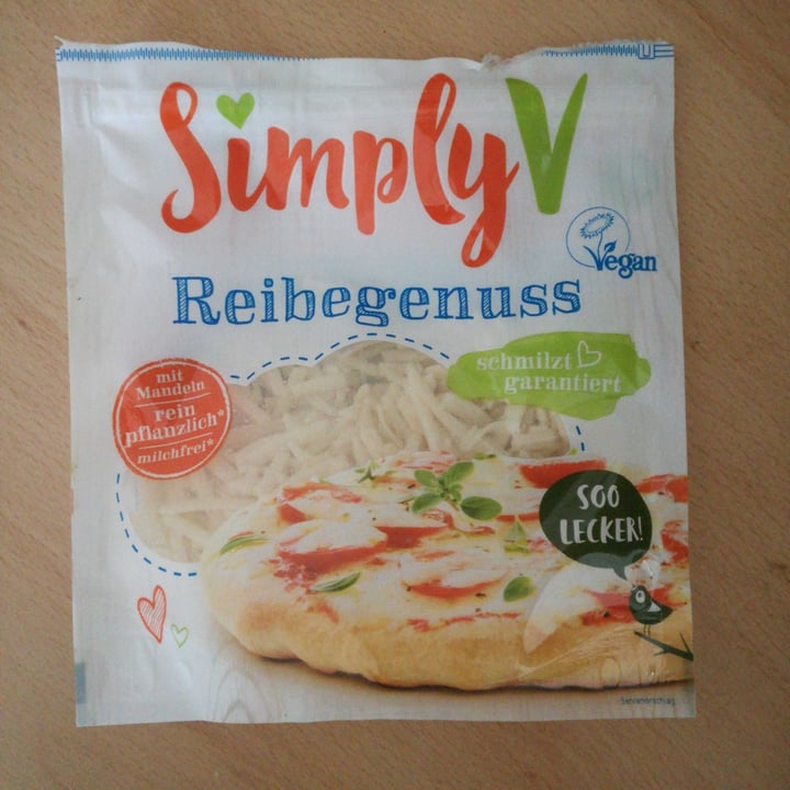 photo of Simply V Reibegenuss Plant Based Gourmet Grated shared by @chiaraaag on  09 Apr 2021 - review
