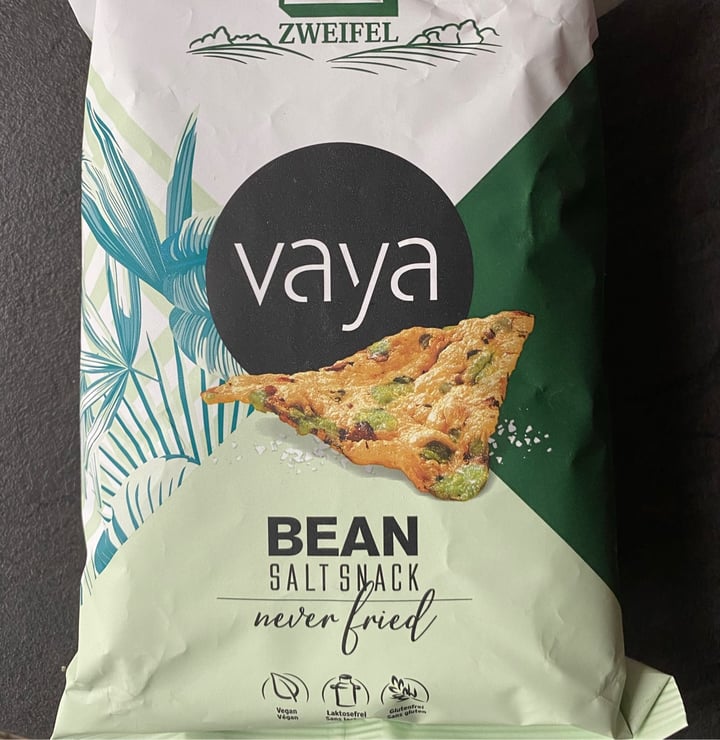 review photo of Zweifel Vaya Bean Salt Snack shared by @olivolley on 24 Dec 2020 - review