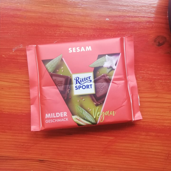 photo of Ritter Sport Sesam  shared by @heyimvegan on  29 Jul 2021 - review