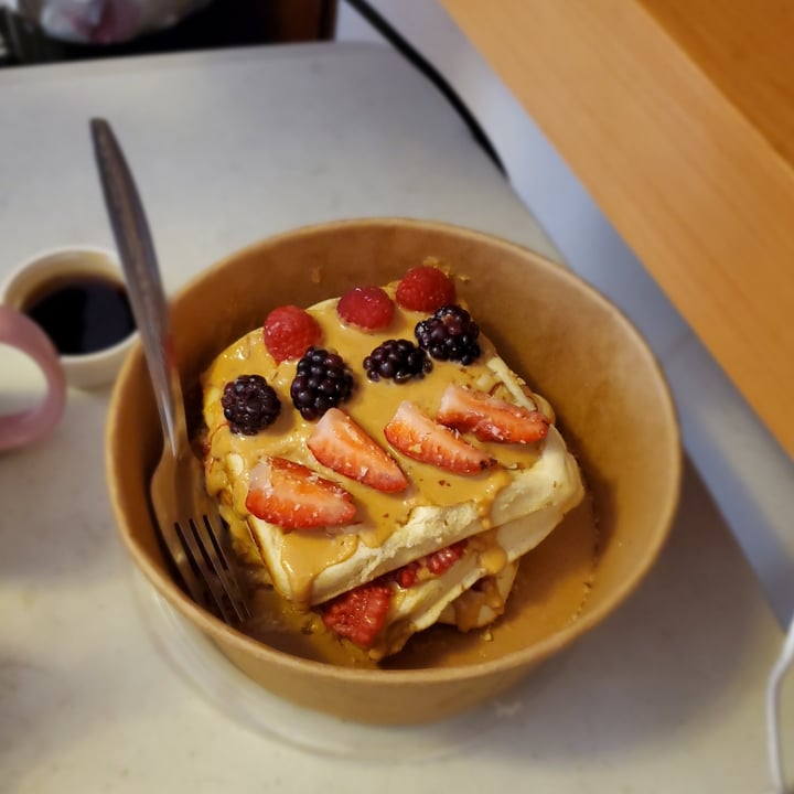 photo of Siempre viva Waffles con cajeta shared by @ivbbaby on  13 Aug 2022 - review