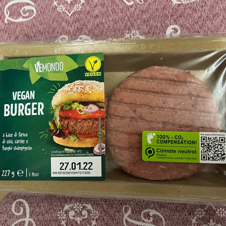 photo of Vemondo Vegan Burger shared by @valeriamigliorati75 on  05 Jul 2022 - review