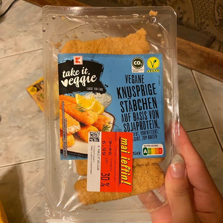 photo of Kaufland Take it Veggie vegane knusprige stäbchen fisch art shared by @manamaria on  24 Jul 2022 - review