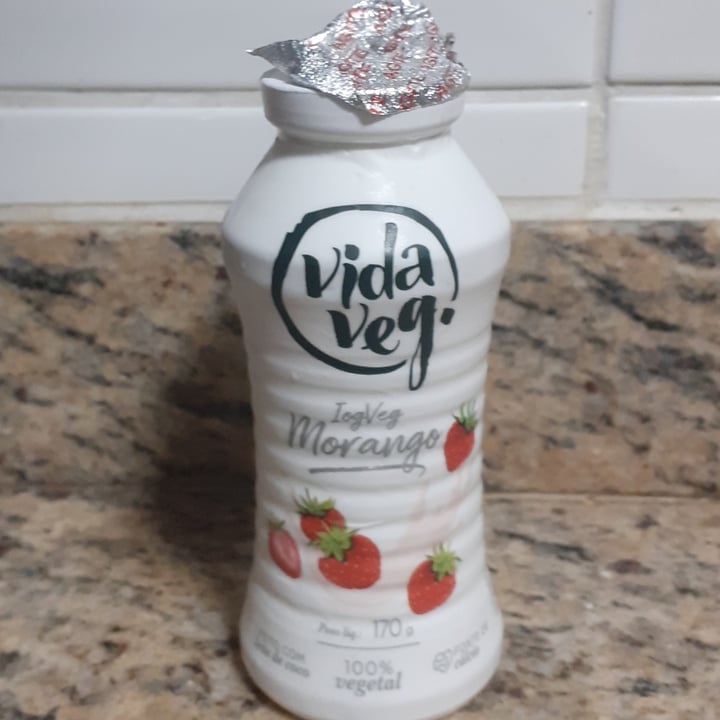 photo of Vida Veg Iogurte Sabor Morango shared by @paulopaes on  24 Jul 2021 - review