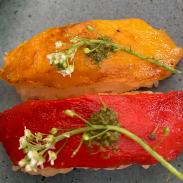 Photo of the dish “Sushi com pimentão”