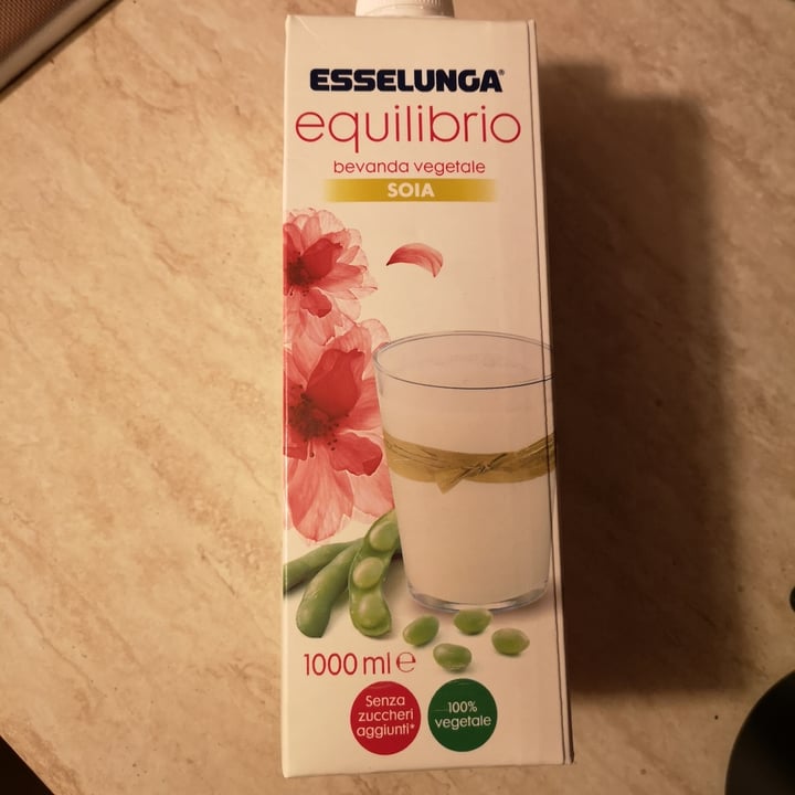 photo of  Esselunga Bevanda vegetale soia senza zuccheri aggiunti shared by @fedec9 on  26 Mar 2022 - review