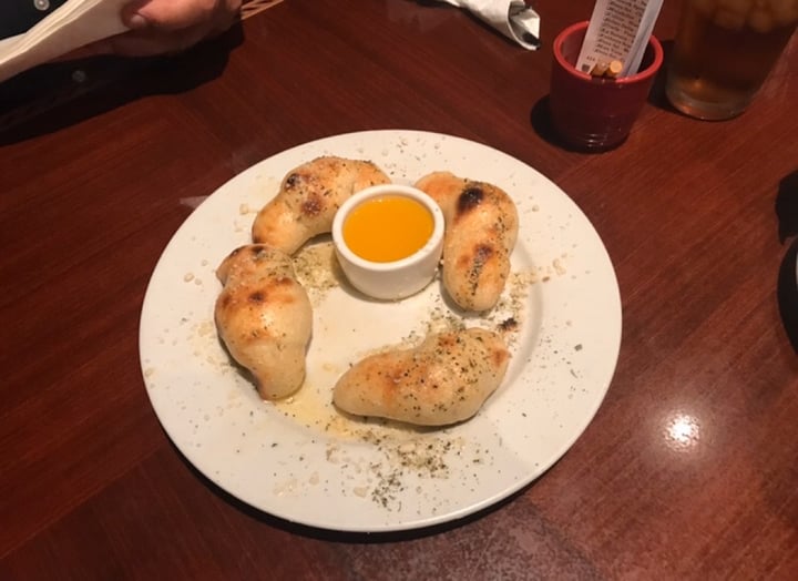 photo of Ethos Vegan Kitchen Garlic Knots shared by @lakoalabooty on  31 Mar 2020 - review