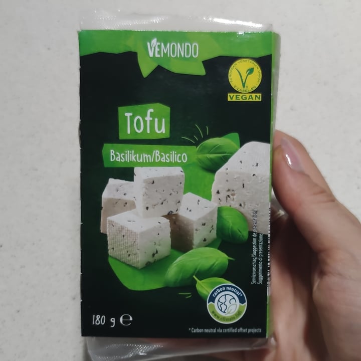 photo of Vemondo  Tofu Basil shared by @angelarusso on  07 Aug 2022 - review