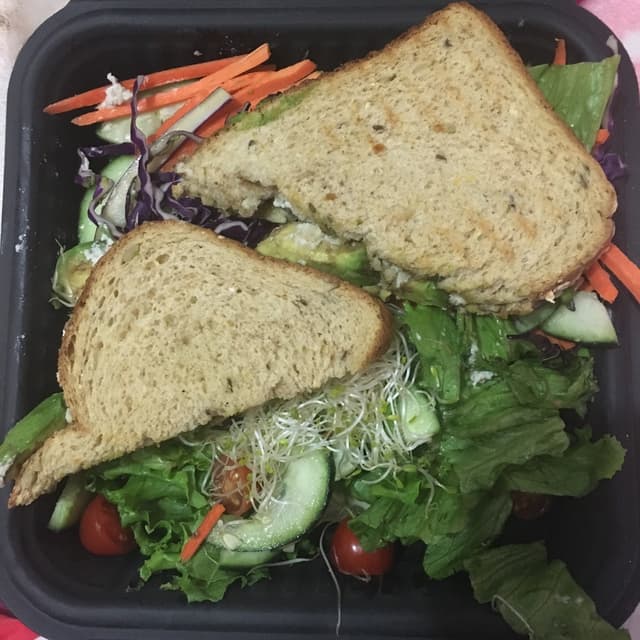 Foto do prato “Sándwich veggie”