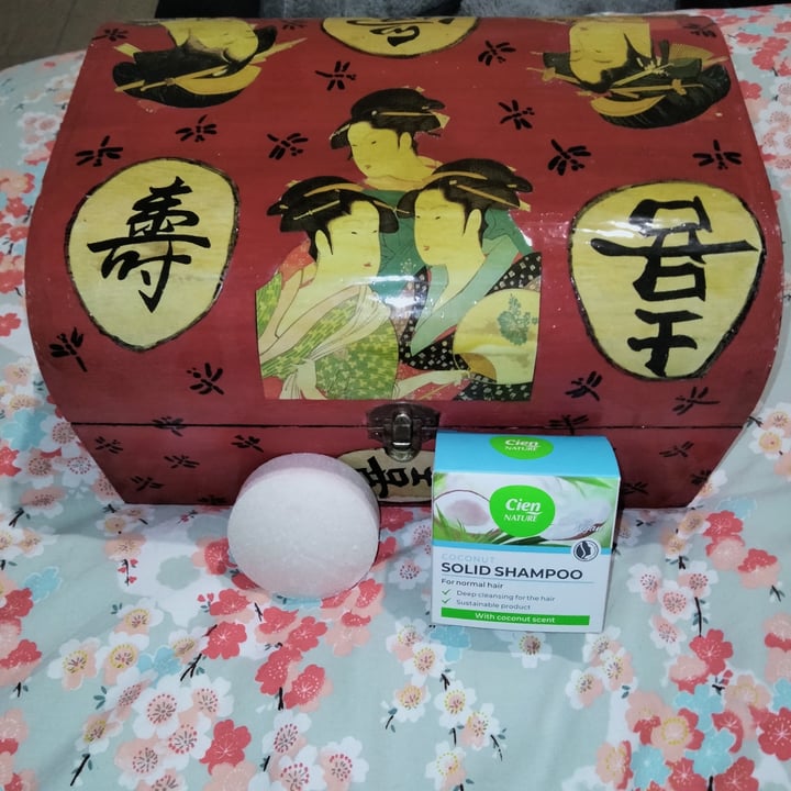 photo of Cien Coconut Solid shampoo shared by @papillondelacroix on  24 Jan 2022 - review