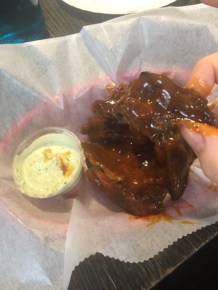photo of Blackbird Pizzeria Root Beer BBQ Seitan Wings shared by @meow on  06 Aug 2019 - review