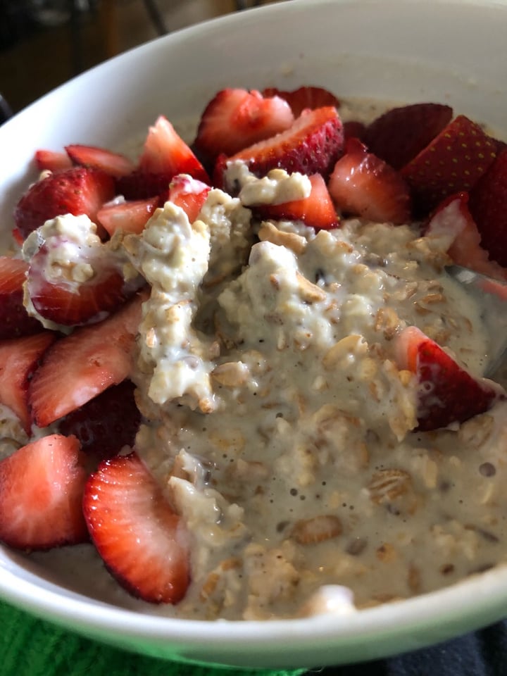 photo of Carman's Carman’s Gourmet Porridge Oats shared by @ceechristo on  26 Sep 2019 - review