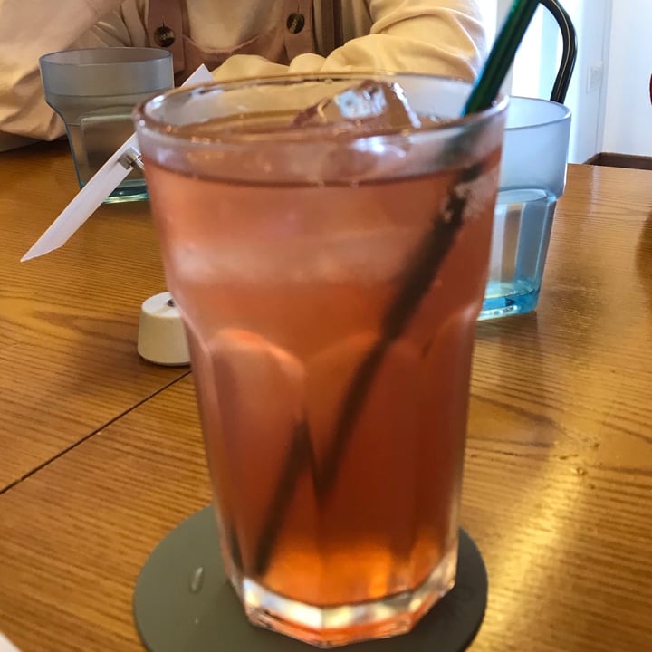 review photo of Well Loft cherry kombucha shared by @ameliaaa on 21 Dec 2020 - review