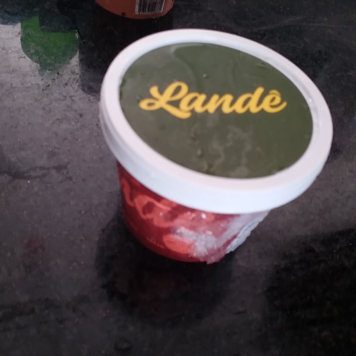 photo of landê Landê Creme De Frutas Vegano shared by @giulianabittencourt on  06 May 2022 - review
