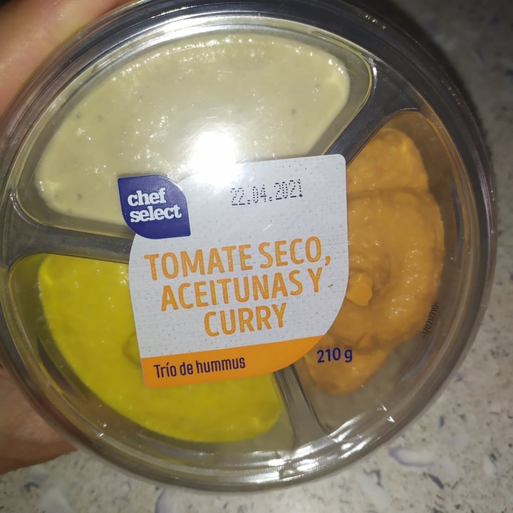 photo of Chef Select Trío de humus curry shared by @anniev on  03 Apr 2021 - review