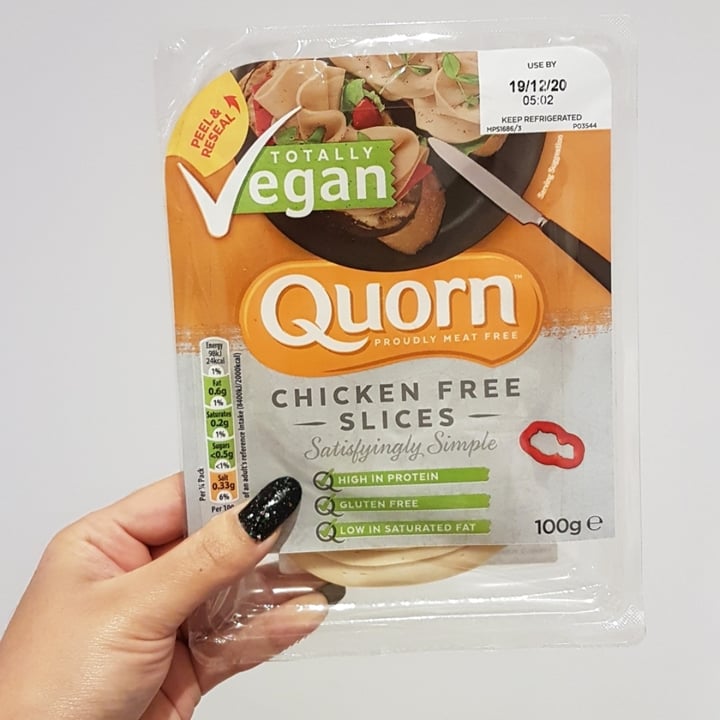 review photo of Quorn Chicken Free Slices shared by @purplelilpixie on 16 Dec 2020 - review