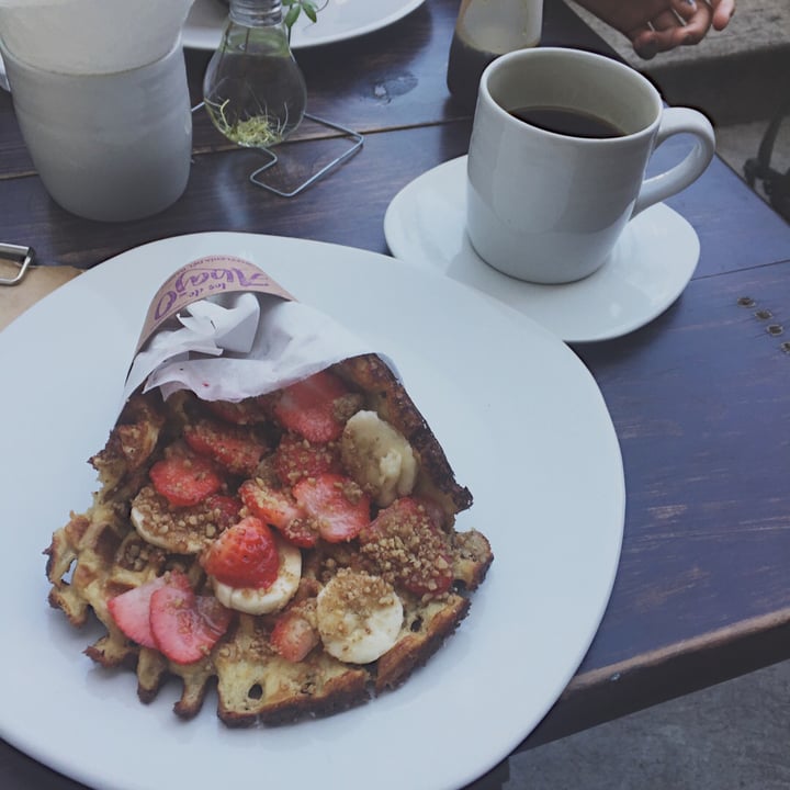 photo of Los de Abajo Wafflería Waffles Dulces Veganos shared by @anacookies on  22 Dec 2019 - review