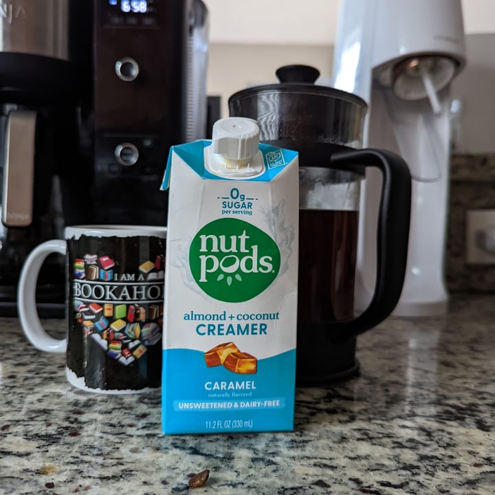 photo of nutpods Almond + Coconut Caramel Creamer shared by @beachbummum on  12 Jun 2022 - review