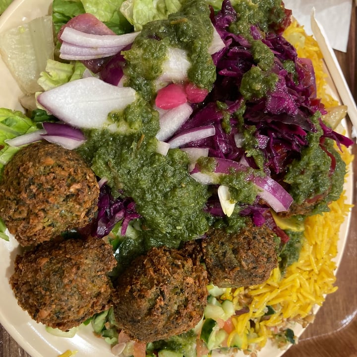 review photo of Garbanzo Mediterranean Fresh Falafel plate shared by @sgrande on 06 Dec 2021 - review