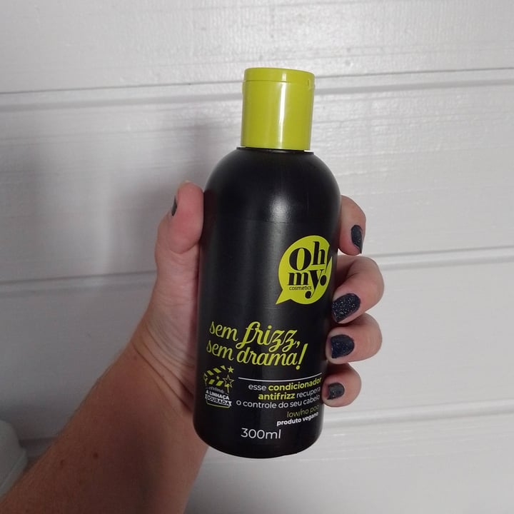 photo of Oh my! Cosmetics Condicionador Sem Frizz Sem Drama shared by @anapaulaalves on  27 Apr 2022 - review