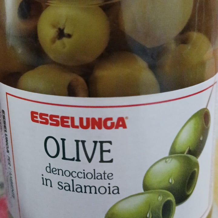 review photo of Esselunga Olive denocciolate in salamoia shared by @eliigreex on 13 Apr 2022 - review